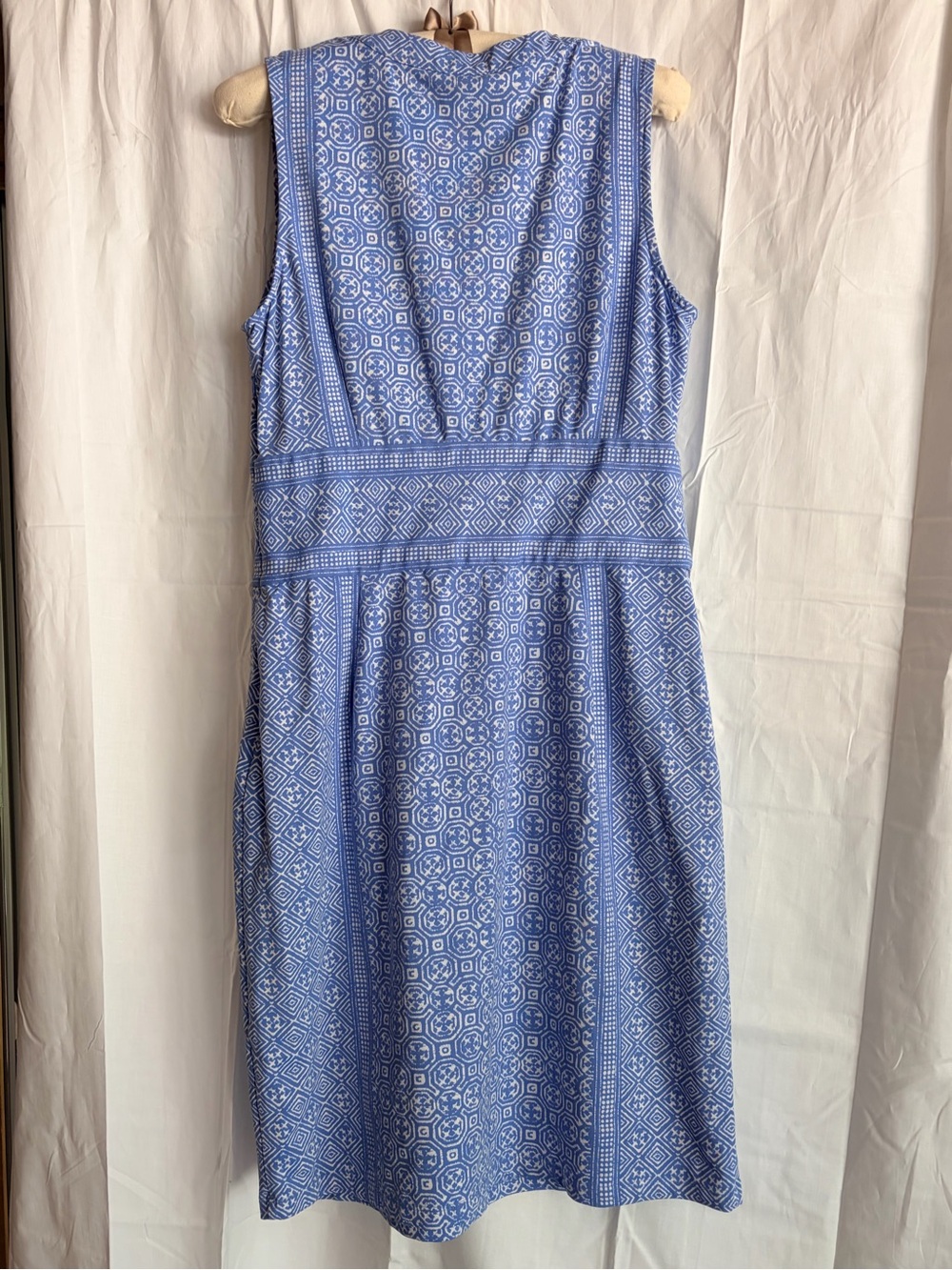 J. McLaughlin Blue Printed Sleeveless Midi Dress - Picture 6 of 11